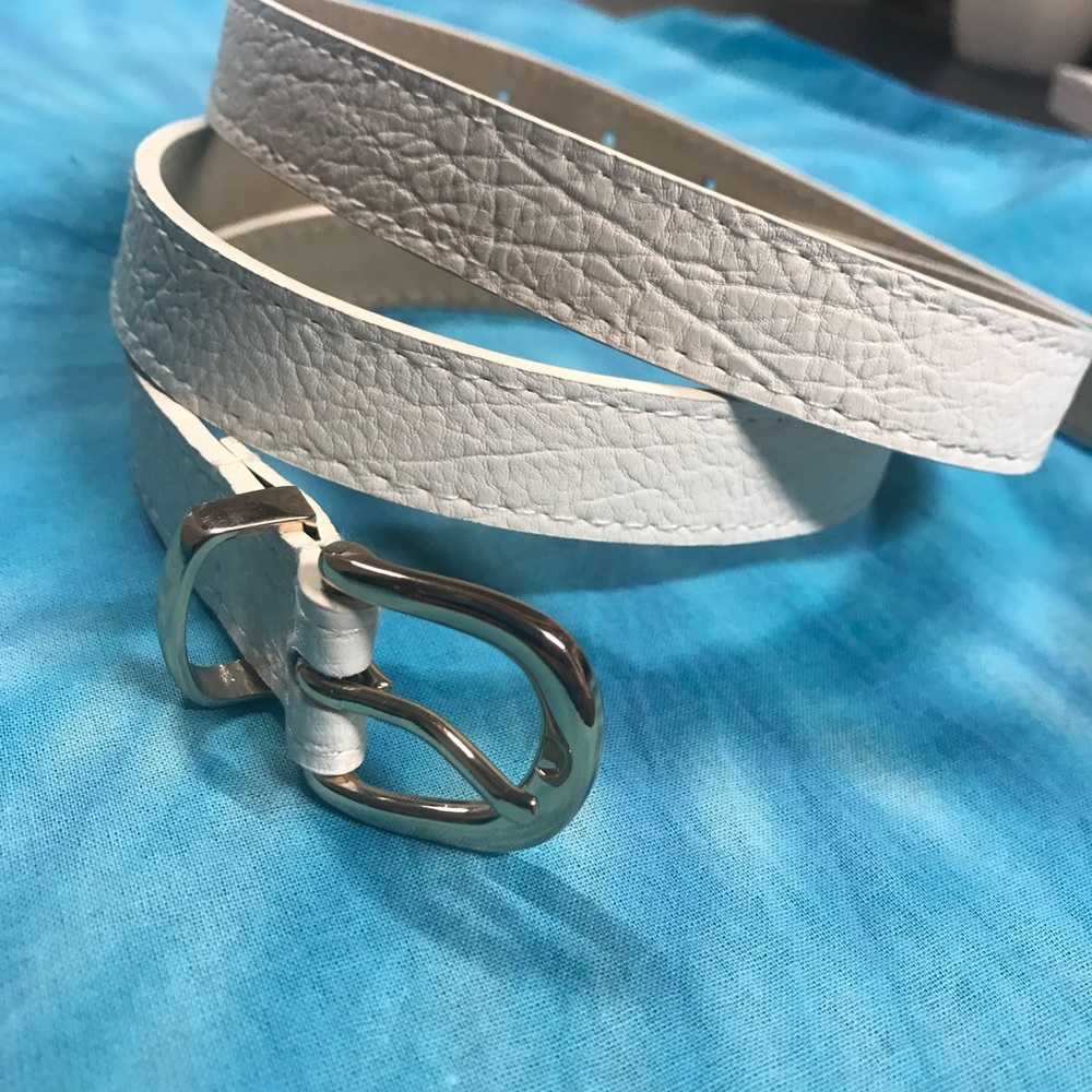 White Belt W/ Gold accents!